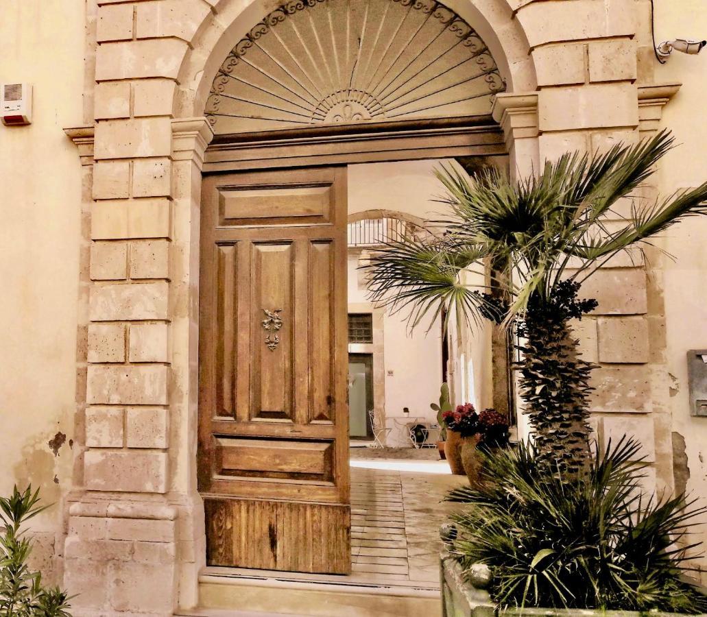 Incantevole Appartamento In Palazzo Storico Ortigia Συρακούσες Εξωτερικό φωτογραφία