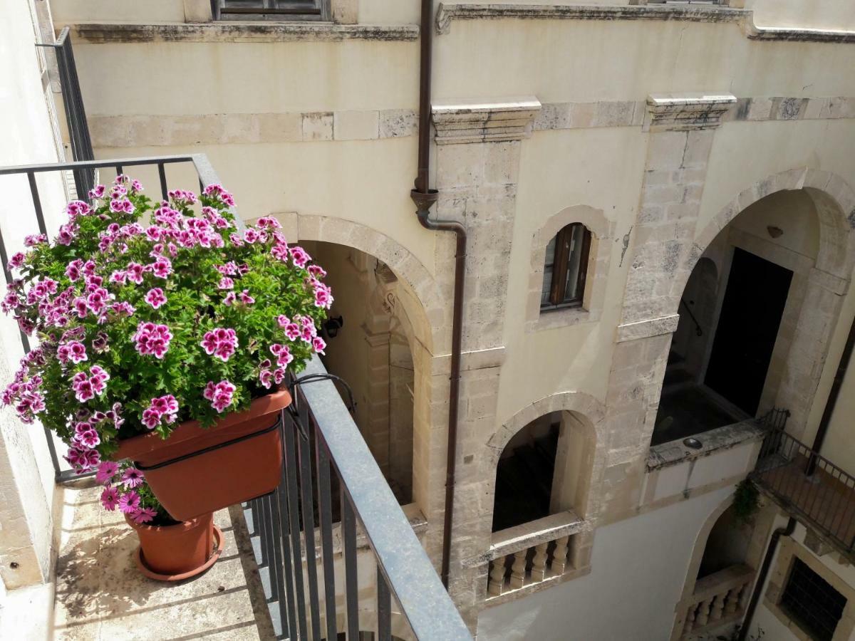 Incantevole Appartamento In Palazzo Storico Ortigia Συρακούσες Εξωτερικό φωτογραφία