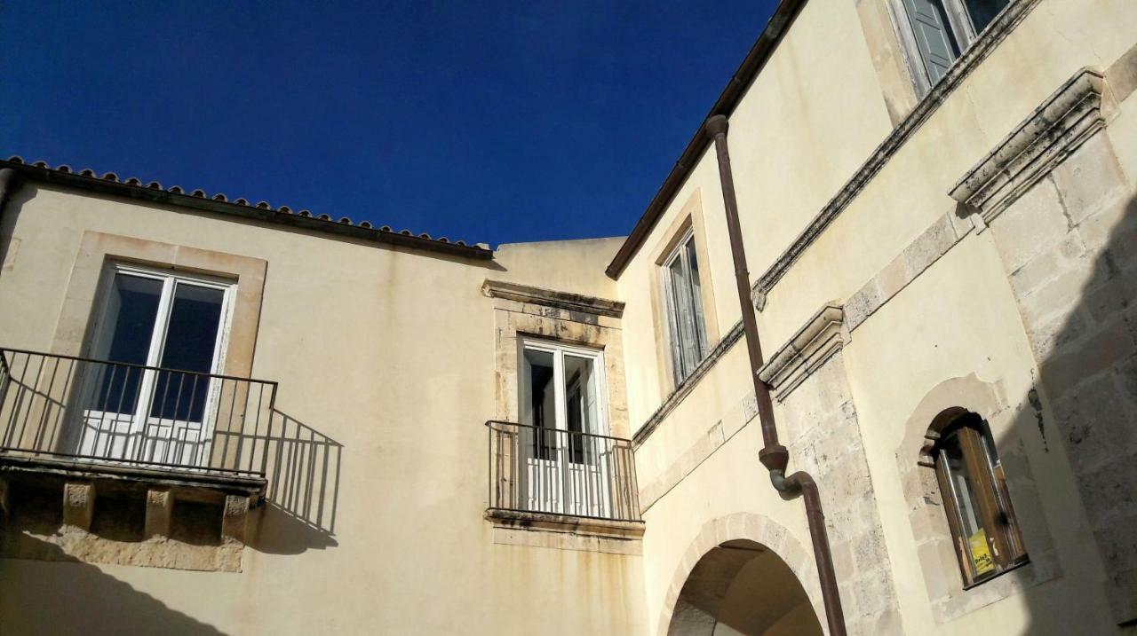 Incantevole Appartamento In Palazzo Storico Ortigia Συρακούσες Εξωτερικό φωτογραφία