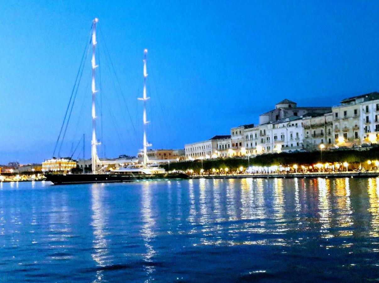 Incantevole Appartamento In Palazzo Storico Ortigia Συρακούσες Εξωτερικό φωτογραφία